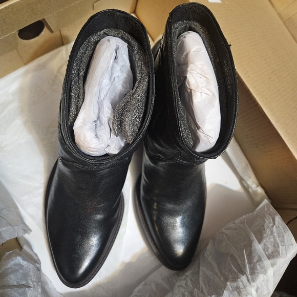 Nine West Leather Cowboy Ankle boots Size 5 - Picture 2 of 4